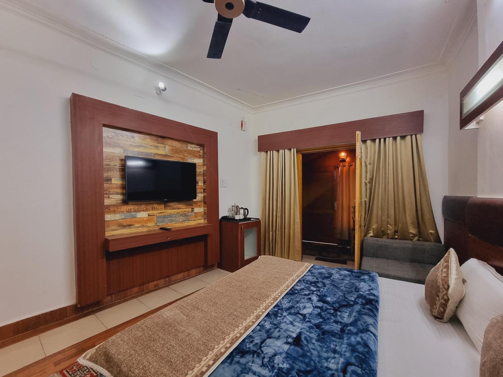 Wow Hotels Green View Dalhousie Eksteriør bilde